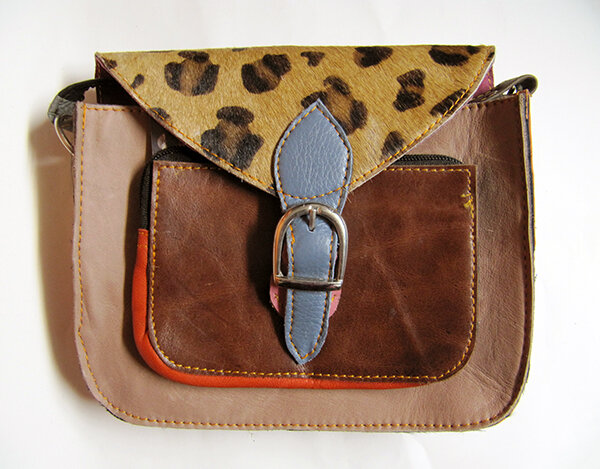 BOLSO CUERO COLORES LEOPARDO 4